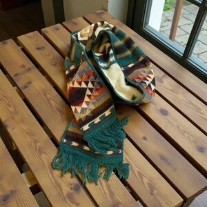Artesania Peru Southwestern Print Fringe Scarf Wool Blend